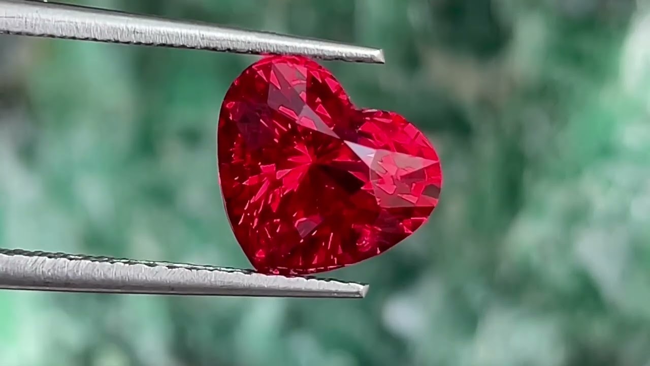 Mahenge Spinel Rough & Cut